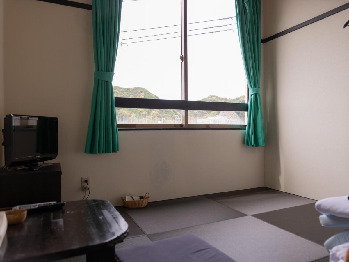 Wakatake Hotel Katsuura  Buitenkant foto