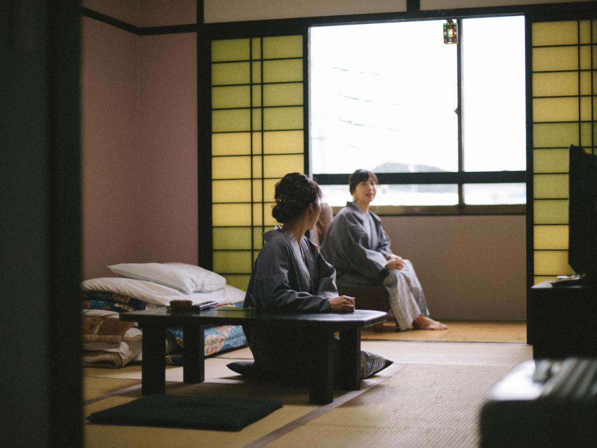 Wakatake Hotel Katsuura  Buitenkant foto