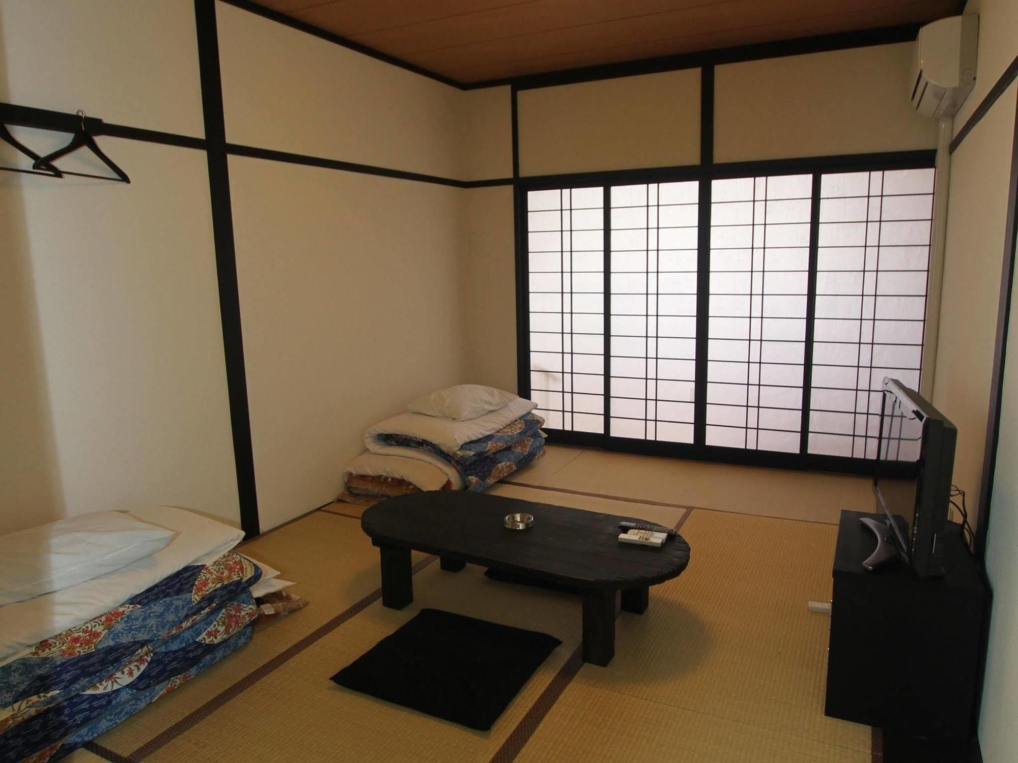 Wakatake Hotel Katsuura  Buitenkant foto